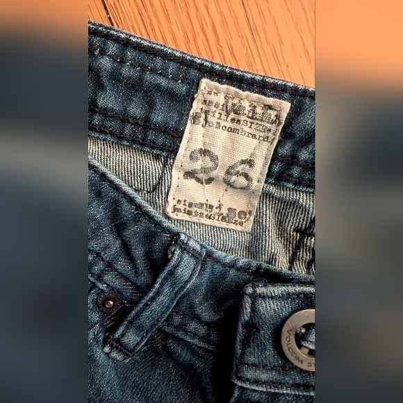 Volcom Blue Straight-Leg Jeans with Classic Design - Picture 2 of 5